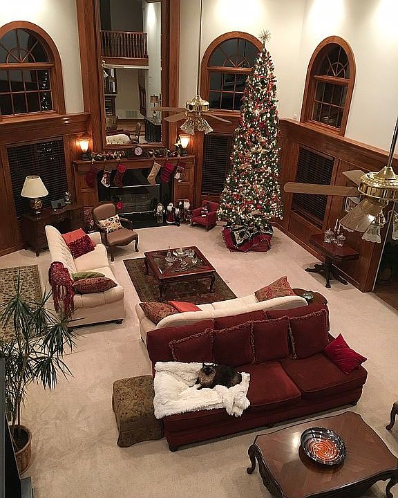 2nd image of 897 Quail Run Dr