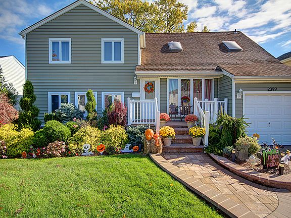 3rd image of 2399 Langen Dr