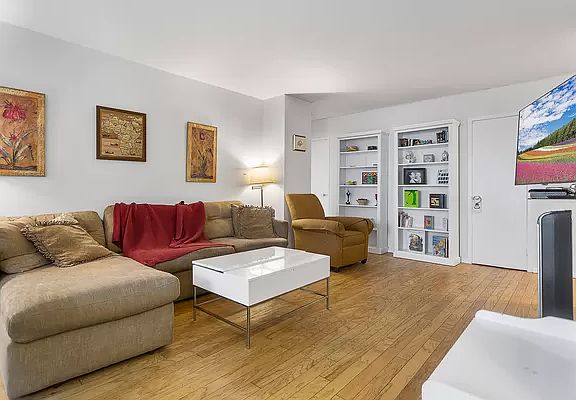 2nd image of 303 W 66th St APT 1KW