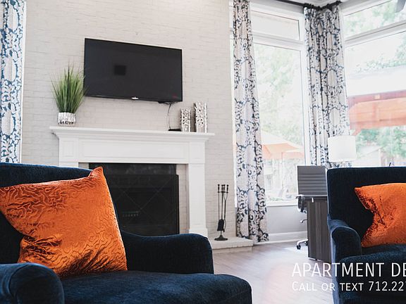 4th image of 3006 Woodland Park Dr #2327
