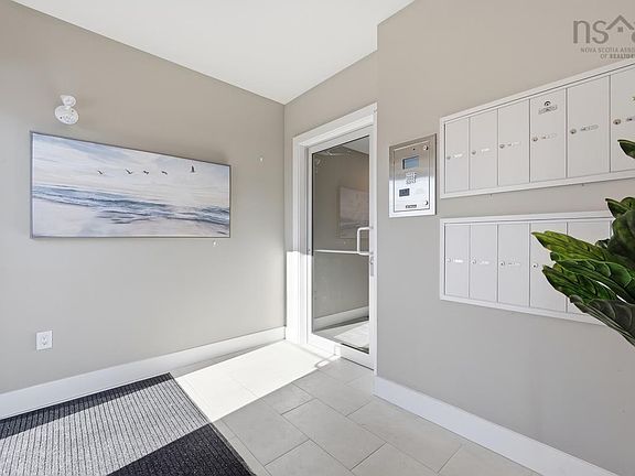 3rd image of 386 Cow Bay Rd