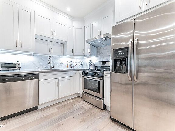 5th image of 1420 N Stanley Ave APT 104