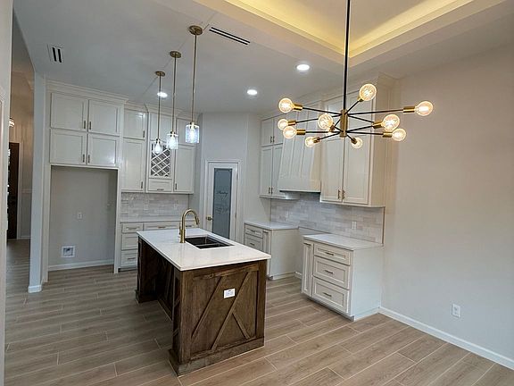 2nd image of 417 Freedom Way
