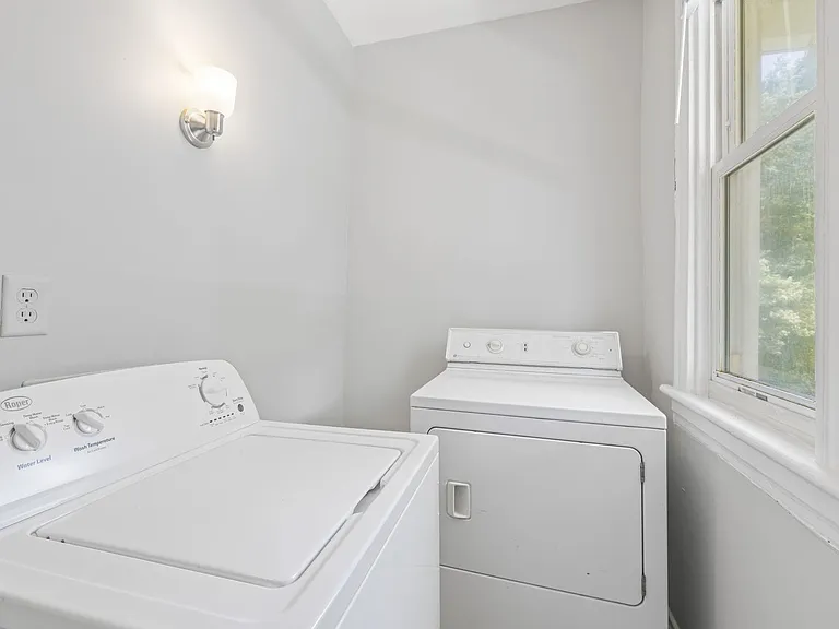 3415 Enslow Ave — Photo 21