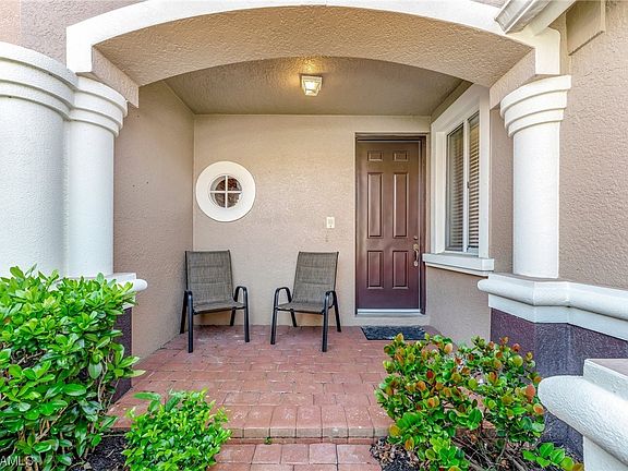 5th image of 9810 Roundstone Cir