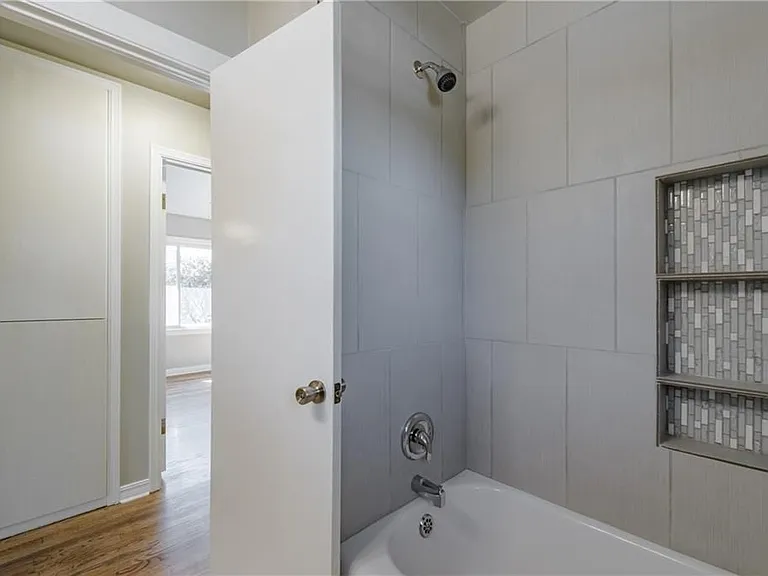 4713 N Harvey Pkwy — Photo 20