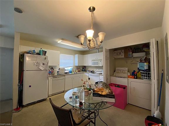 3rd image of 124/126 Harry Ave S
