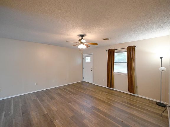 3rd image of 2102 W 24th Ave