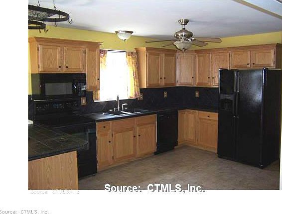 2nd image of 20 Juniper Ln
