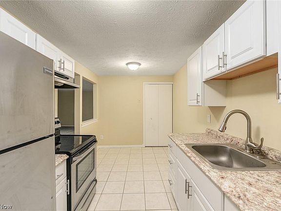 3rd image of 9831 Sunrise Blvd Unit P35