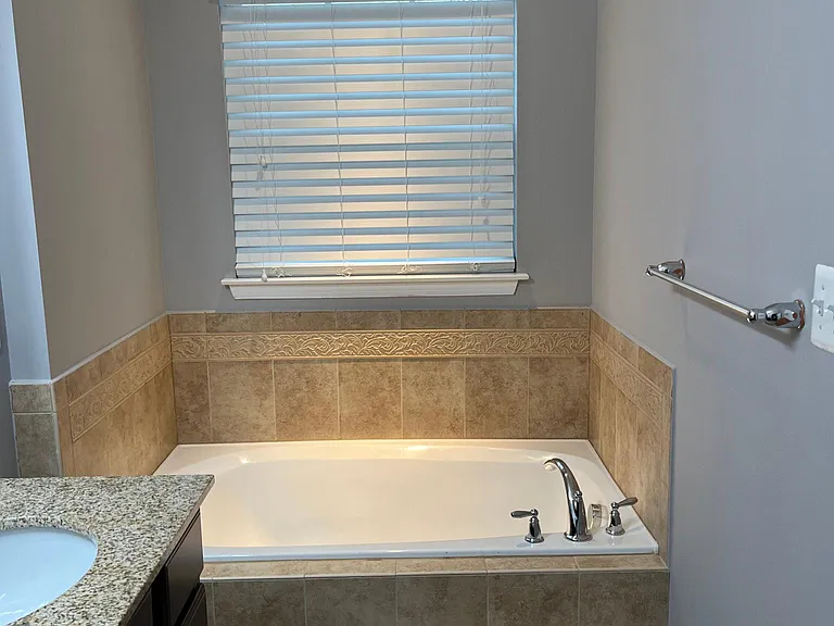 8605 Enoch Pratt Dr — Photo 16