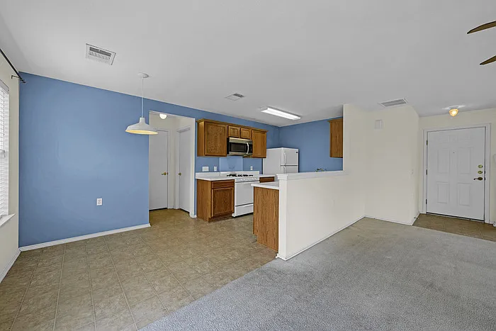 5509 Bentsen Ln — Photo 5