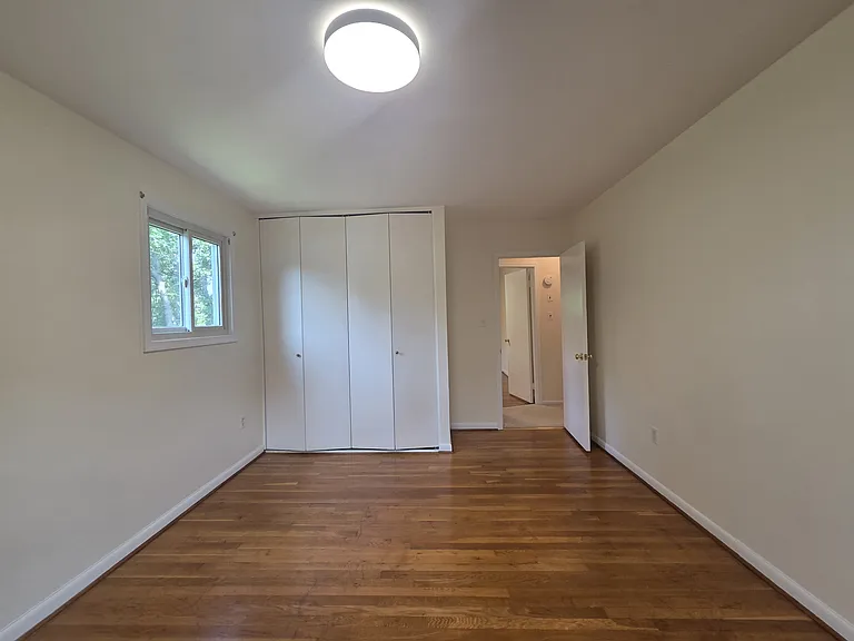 111 Tamarisk Ct — Photo 37