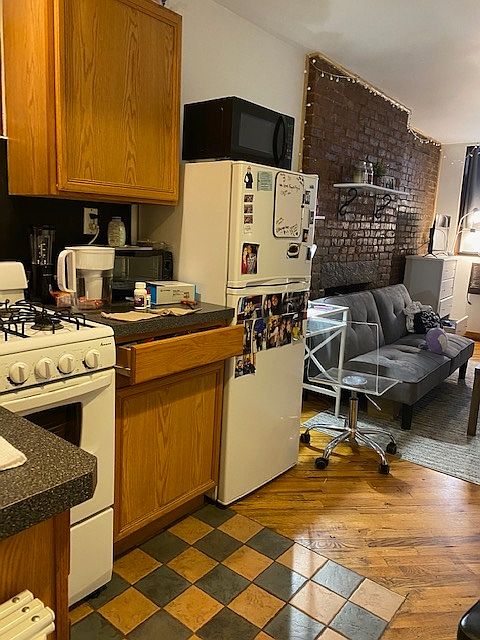 1st image of 120 Orchard St #2G