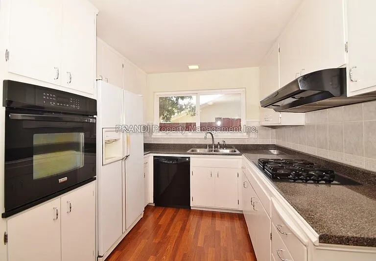 26 Driftwood Ave — Photo 4
