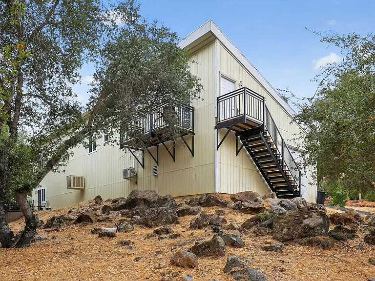 3550 Nancy Dr — Photo 1