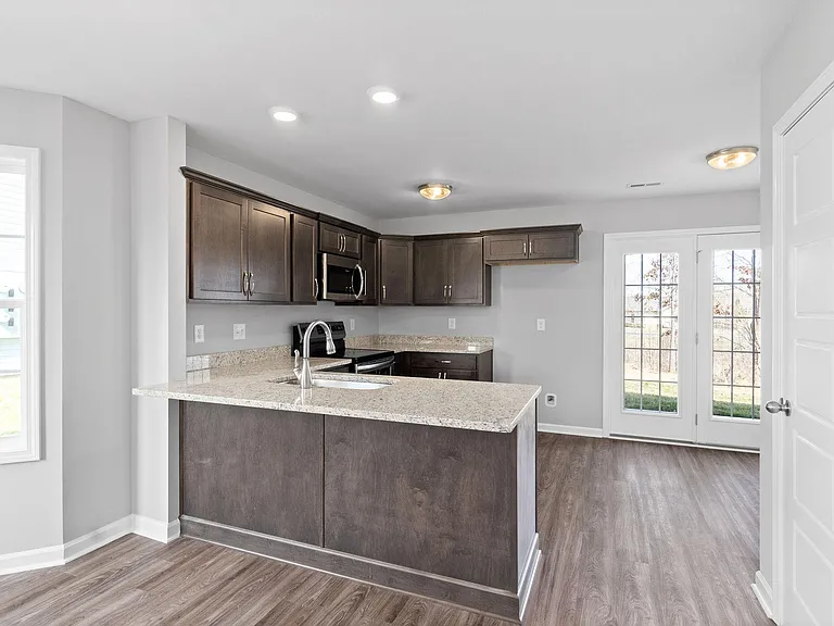 645 Stowe Ct #K — Photo 13