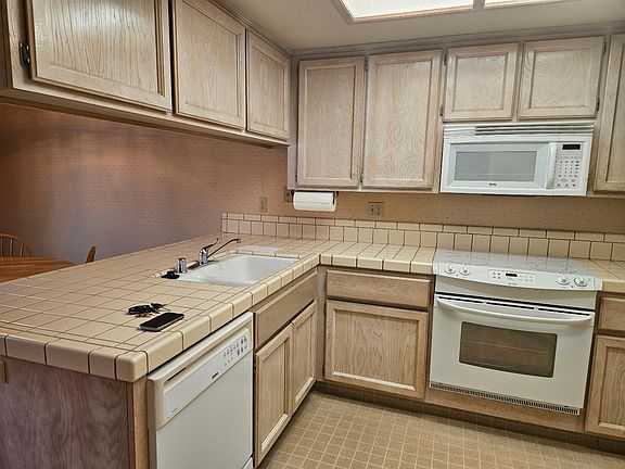 3rd image of 1067 Rio Cidade Way