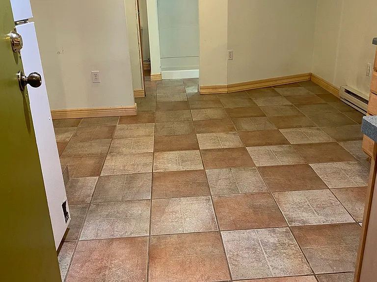 2215 Bryant Ave S — Photo 4