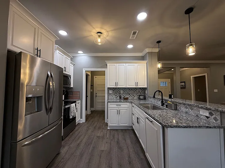 2604 Etna Dr — Photo 4