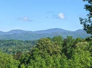 945 Gibson Rd, Franklin, NC 28734