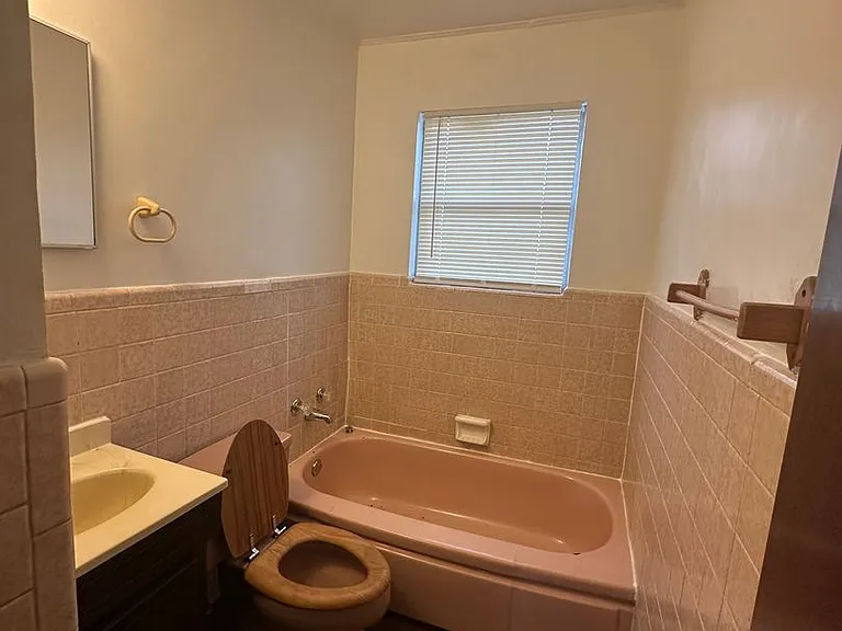 3300 S Post Rd — Photo 34