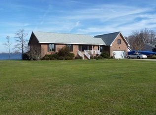 165 Riverside Dr, Hertford, NC 27944