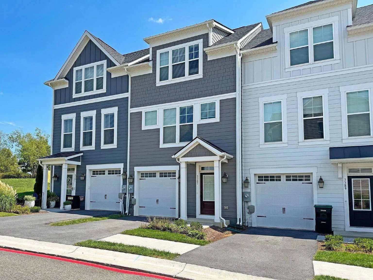 3 bed, 4.0 bath, 2180 sqft, $2,450 — Photo 1