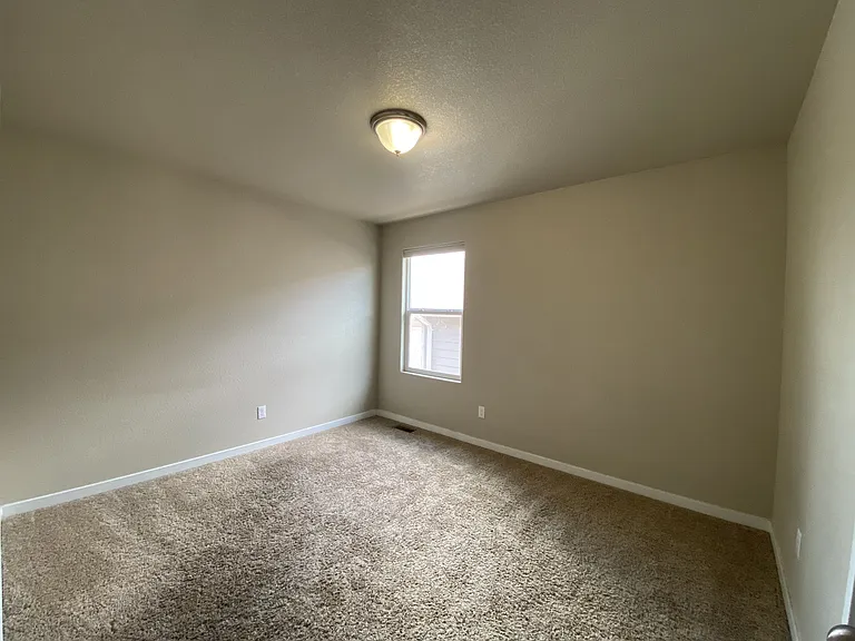 2467 Dorset Dr — Photo 7