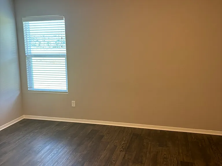 227 E Anabranch Ct — Photo 10