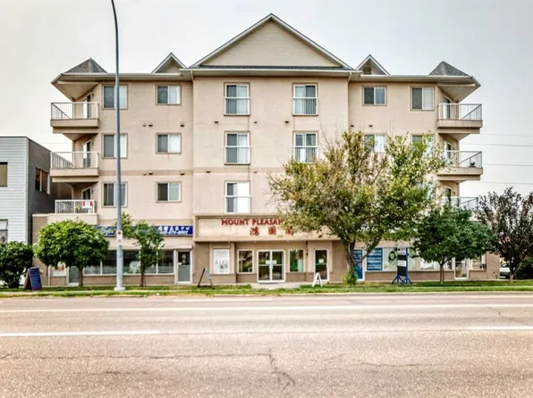 1905 E Centre St NW #301, Calgary, AB T2E 2S7