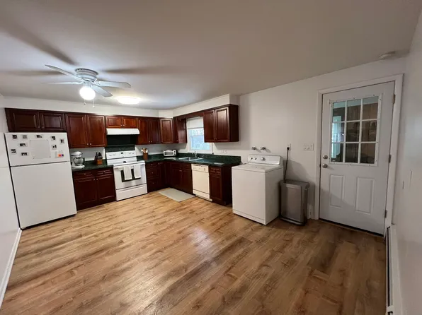 36 Burwood Ave #2, Stamford, CT 06902