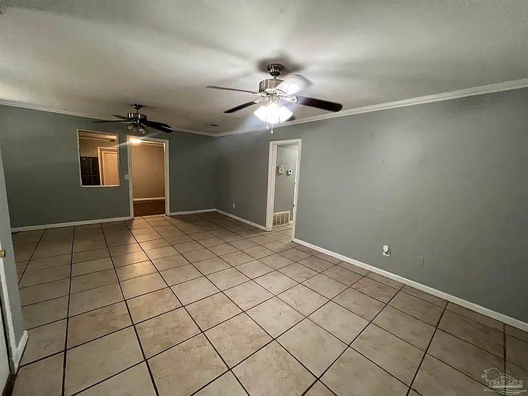 203 Edison Dr — Photo 2