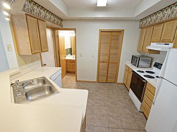 5th image of 526 Lovell Ave APT 7