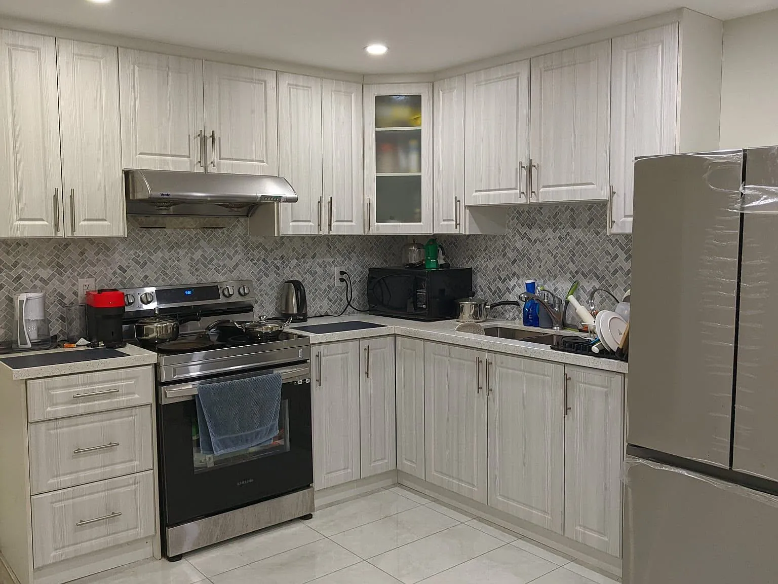 2 bed, $1,890 — Photo 3