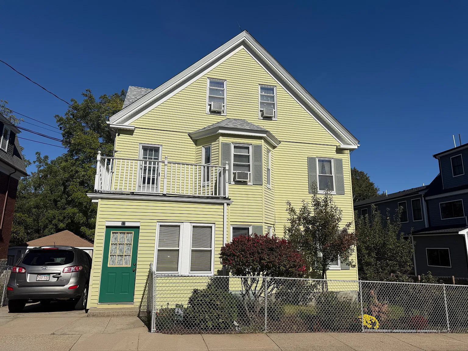 2 bed, 950 sqft, $2,300 — Photo 1