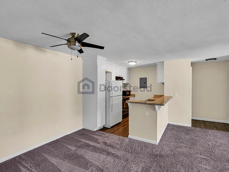 2521 W Sunflower Ave #J12 — Photo 13