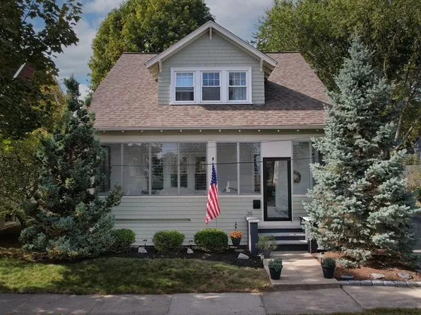 20 Clyde St, Fitchburg, MA 01420