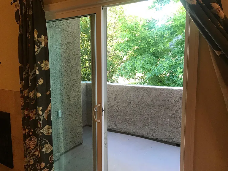 502 Sea Cliff Way — Photo 7