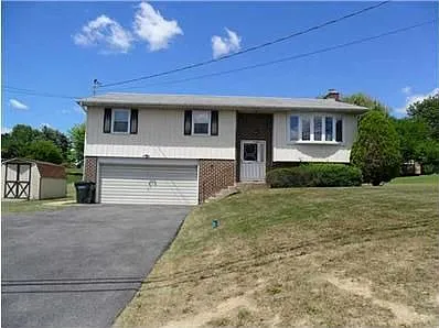 2650 Spring Rd photo 1