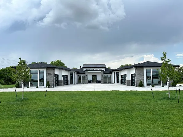 19970 W Hickory St, Goddard, KS 67052