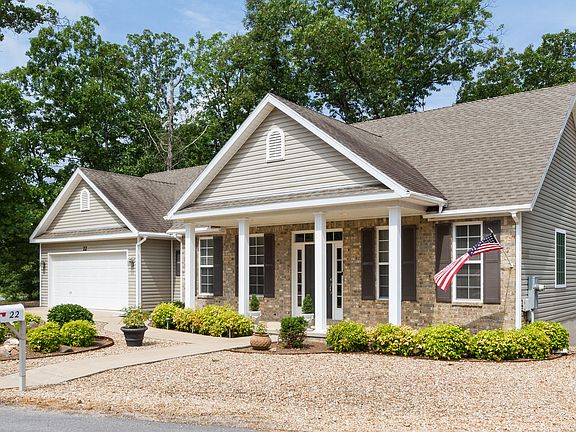 3rd image of 22 Westbury Dr