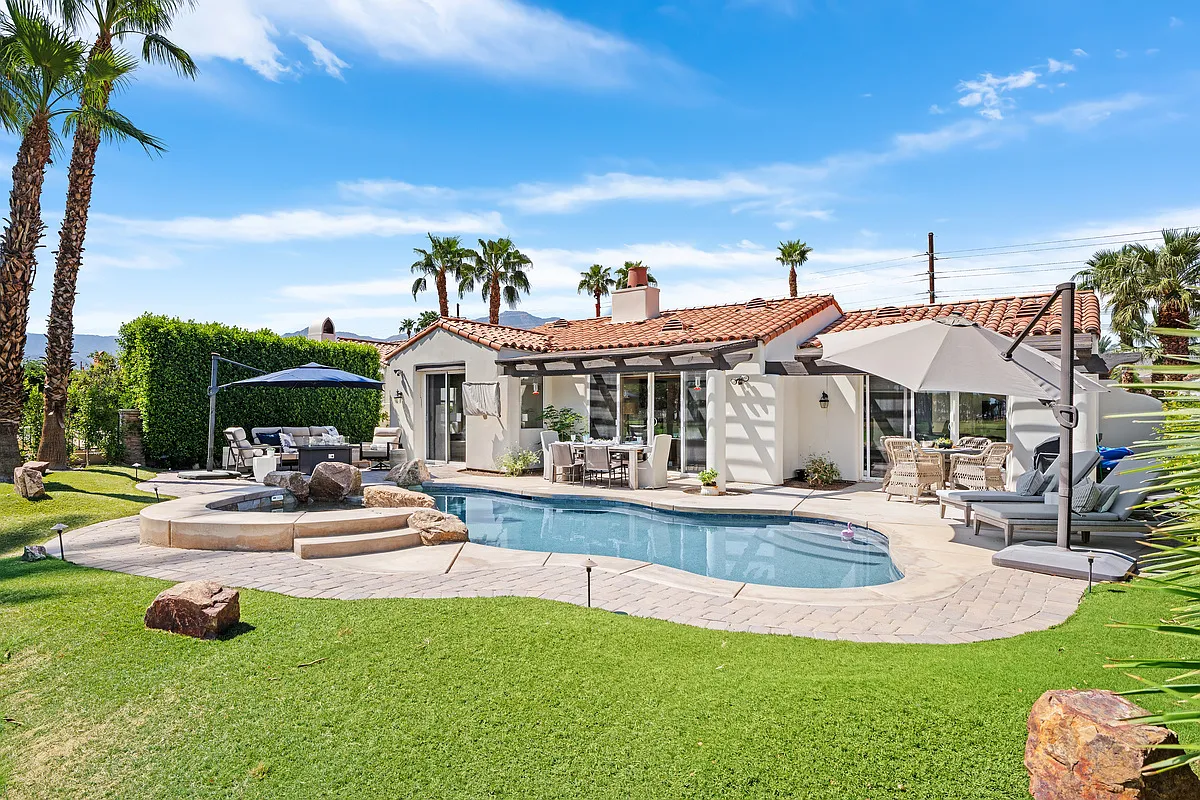 56378 Palms Dr — Photo 1