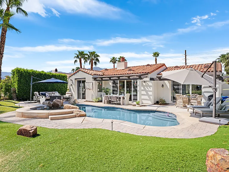 56378 Palms Dr — Photo 1
