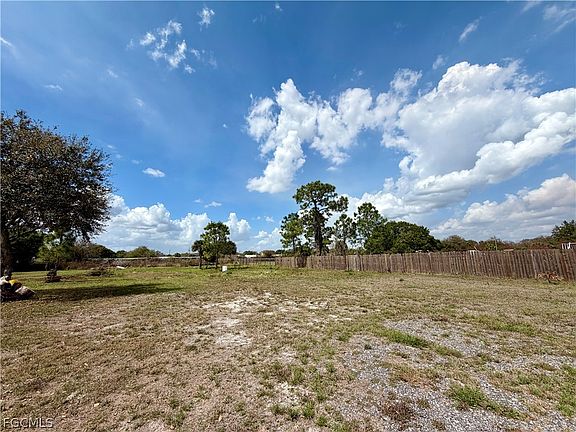 5th image of 540 N Datil St