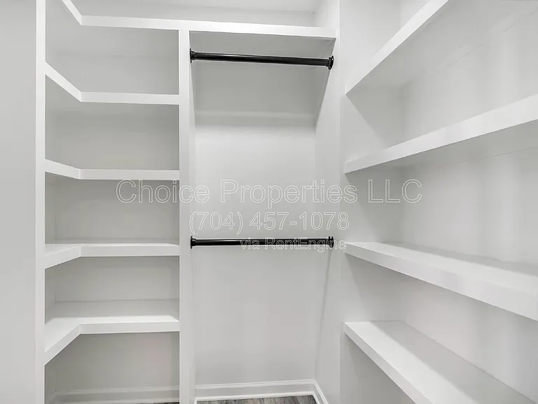 9516 Drains Bay Ct — Photo 14