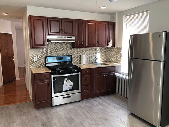 2nd image of 1514 Mifflin St Floor 2