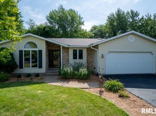 603 Bayside Dr, Metamora, IL