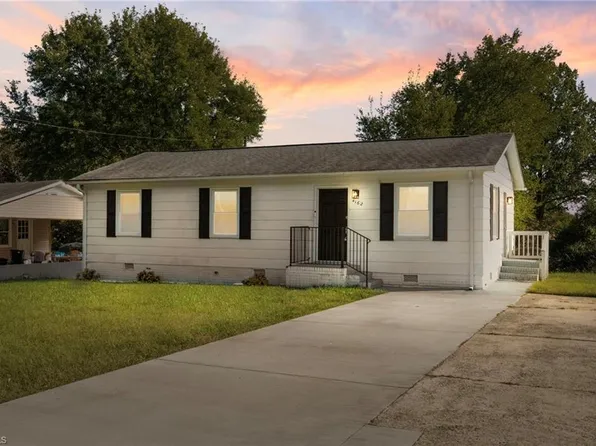 4162 Morningside Dr, Winston Salem, NC 27106