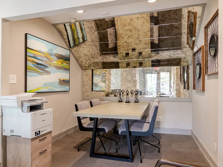 45Eighty Dunwoody — Photo 8